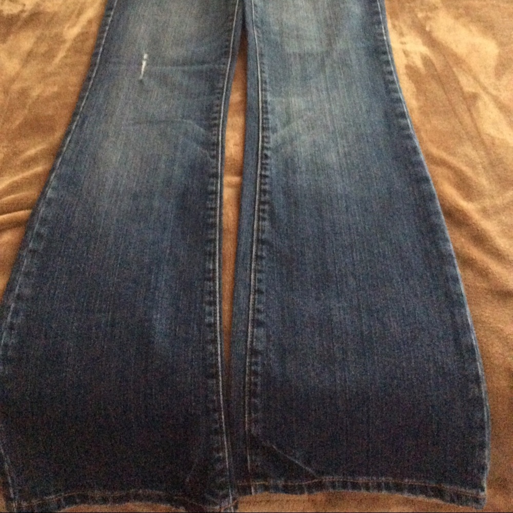 Jeans - Picture 2 of 4